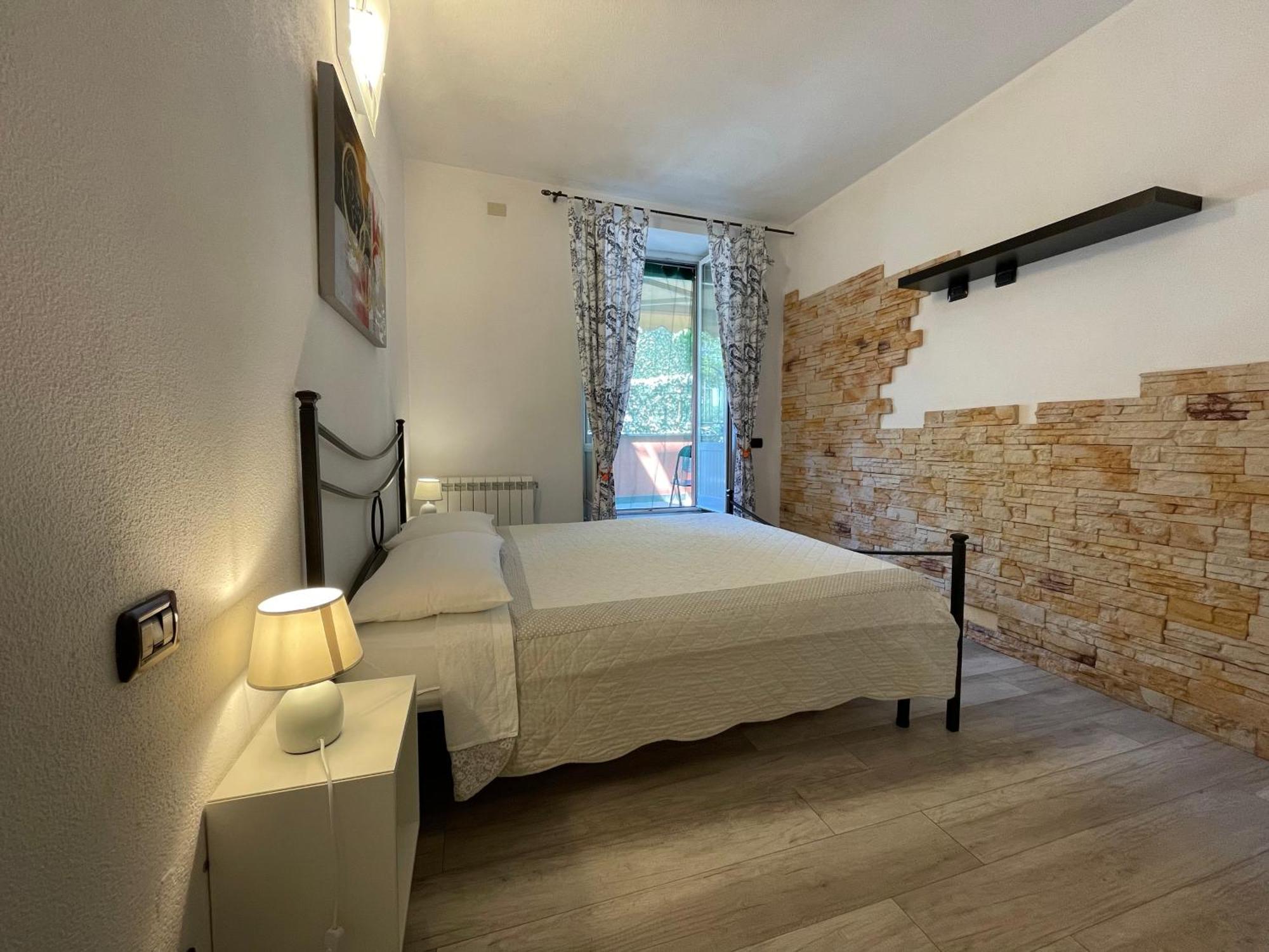 Apartment Sant'Andrea Леванто Екстериор снимка